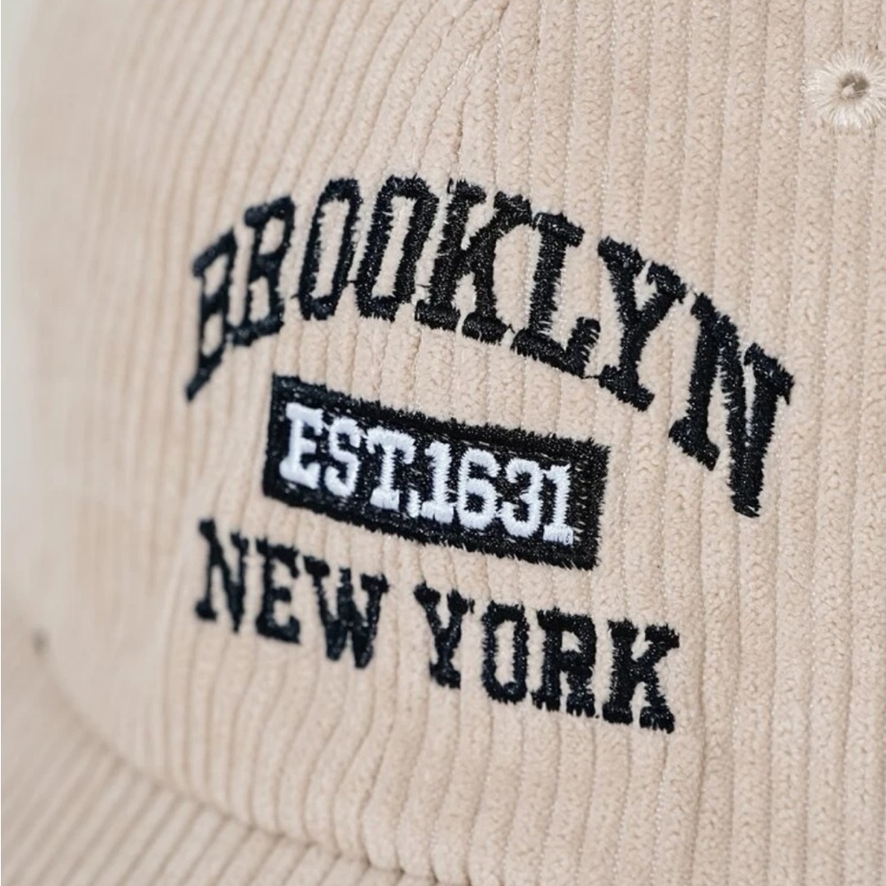 Adjustable Beige + Navy ‘Brooklyn Est.1631 New York’ Baseball Cap OS New - Picture 3 of 4